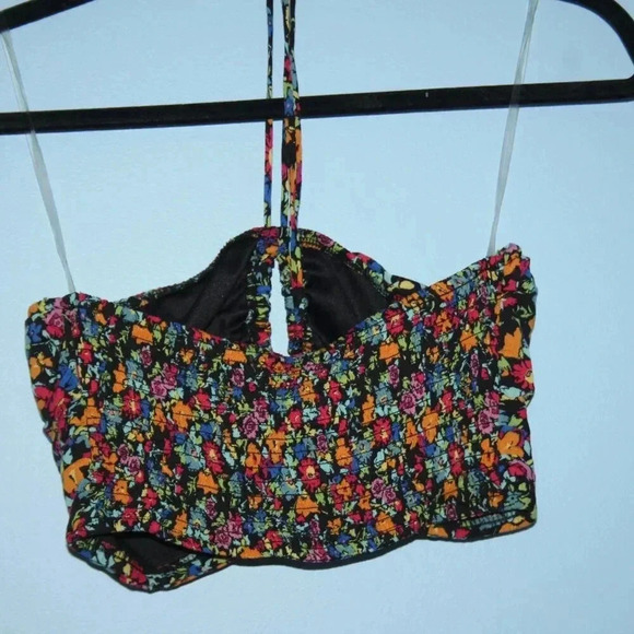 Wild Fable Black Floral Print Halter Top Sized Medium - Picture 12 of 16